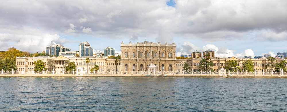 قصر دولمة بهجة البوسفور إسطنبول